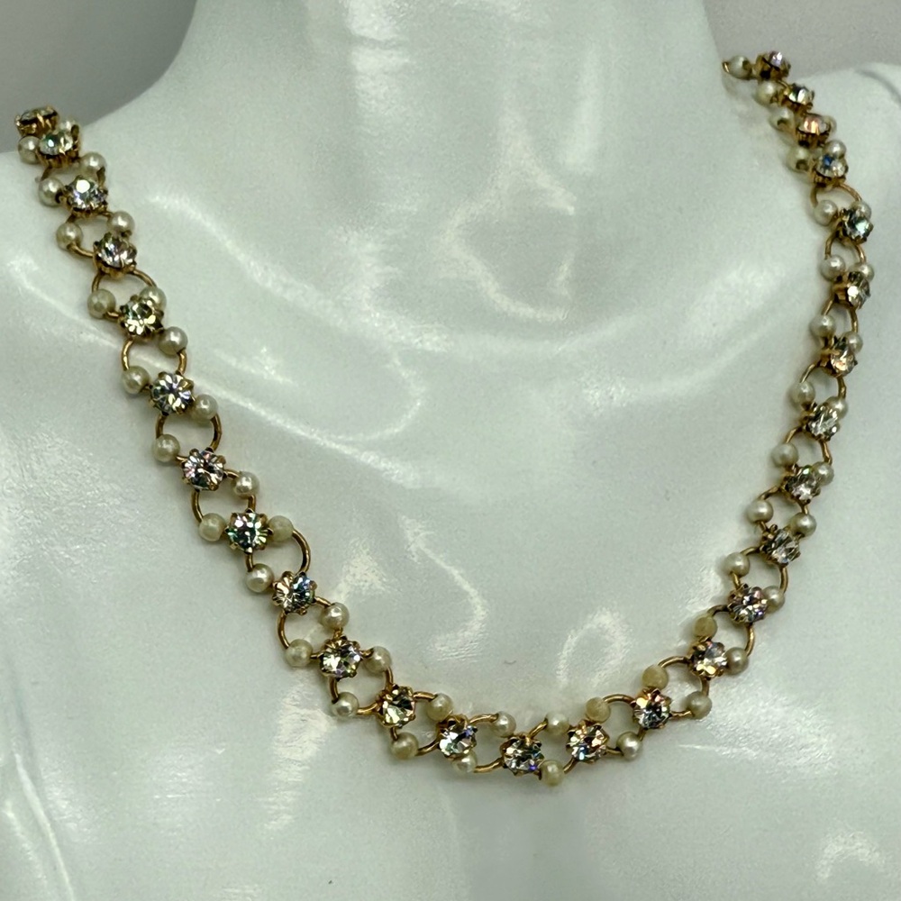Vintage Faux Pearl & Rhinestone Crystal Link Necklace – 18” Gold Tone